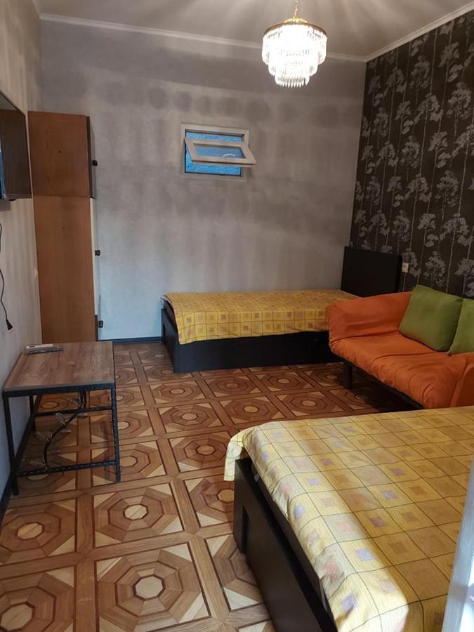 Дом 8 Apartment Тбилиси Екстериор снимка